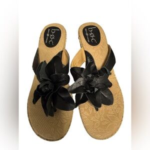 b.o.c. Women's Size 9 Black Floral Wedge Sandals
Boho cottagecore